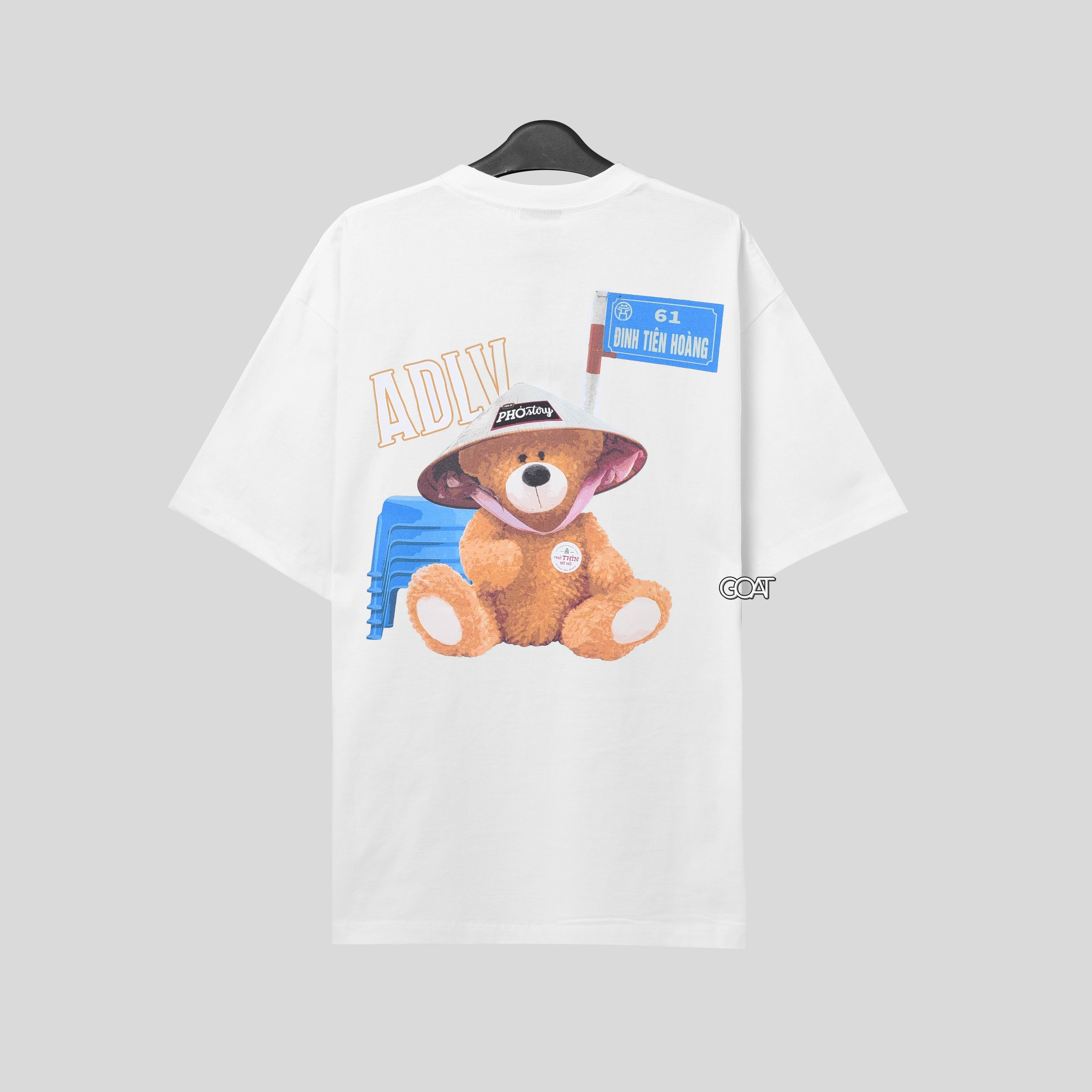 ADLV X PHO STORY ROAD SIGN BEAR TSHIRT - WHITE