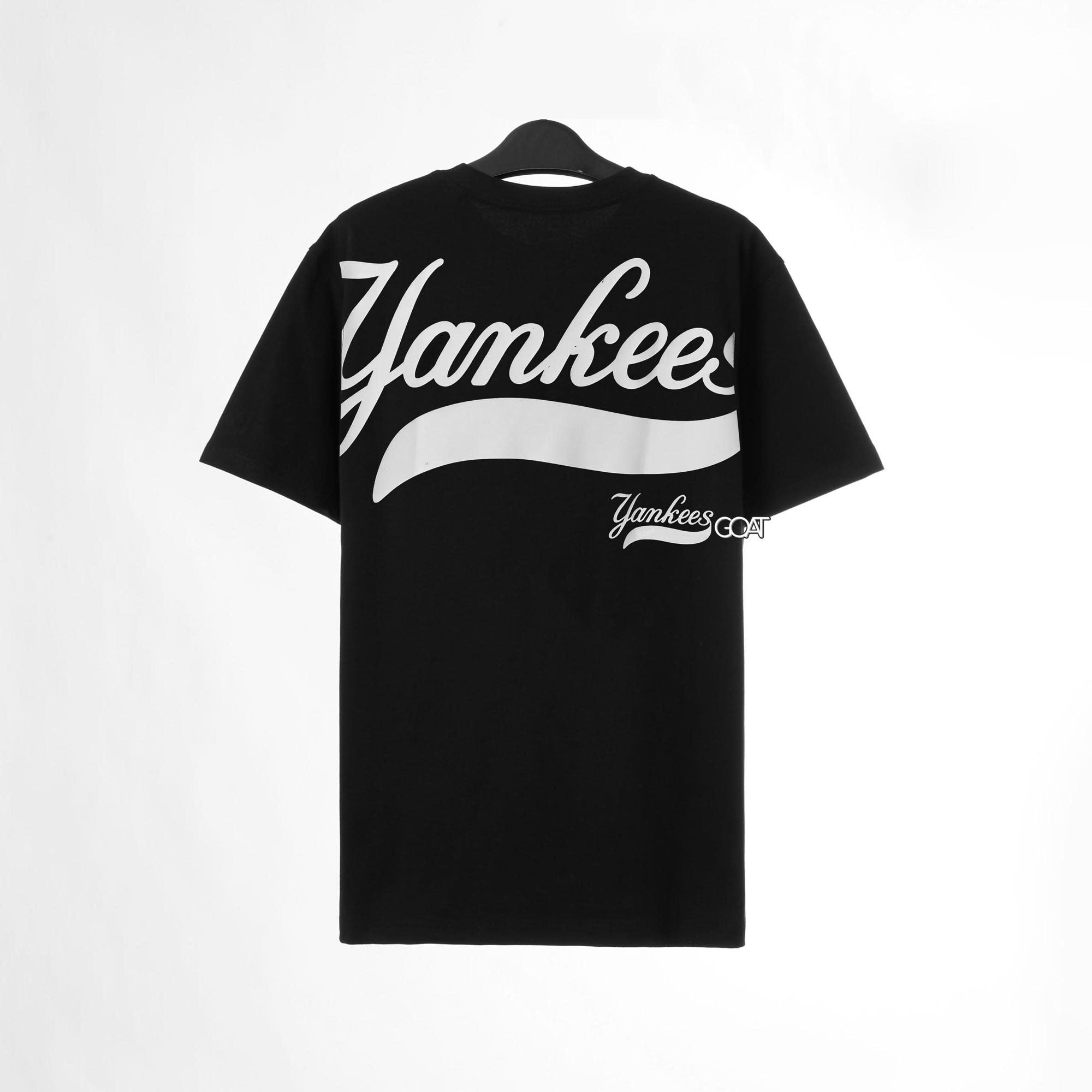 NEW ERA YANKEES IN BACK T-SHIRT - BLACK